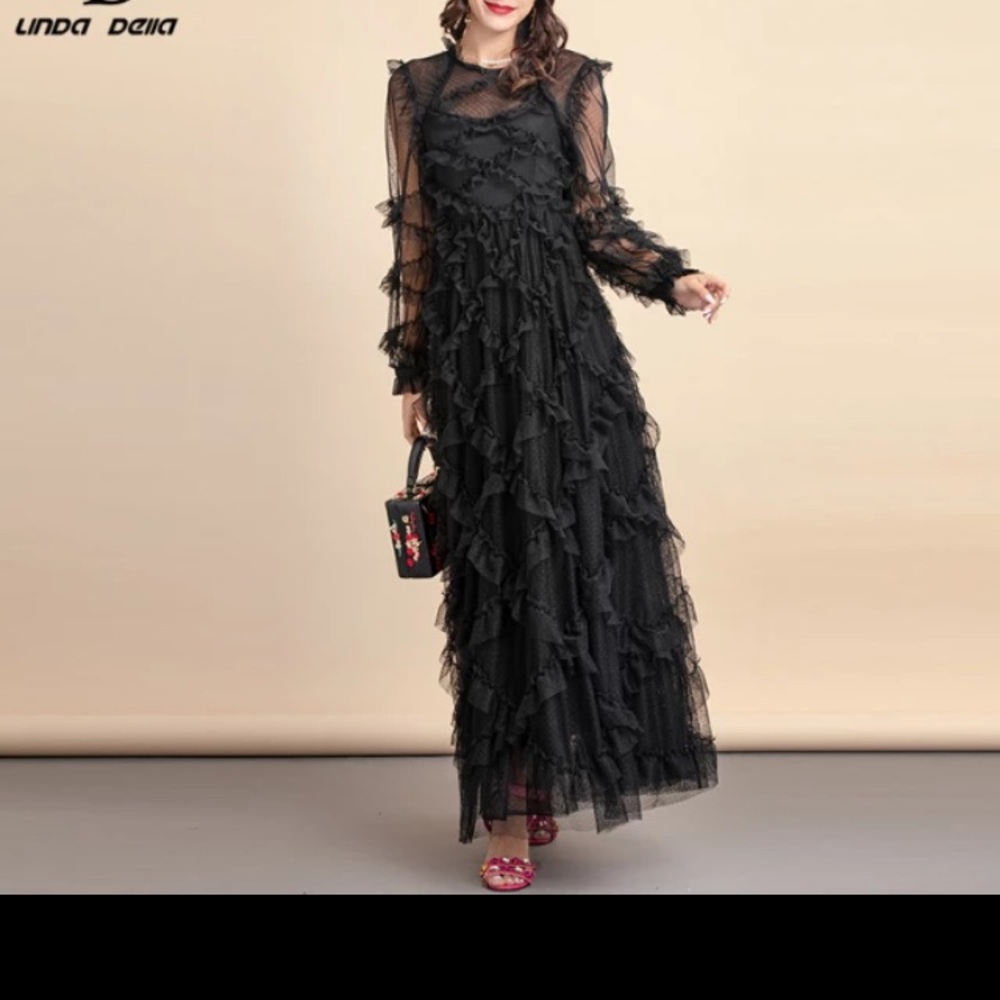 NEW WITH TAGS!  Gorgeous black gown